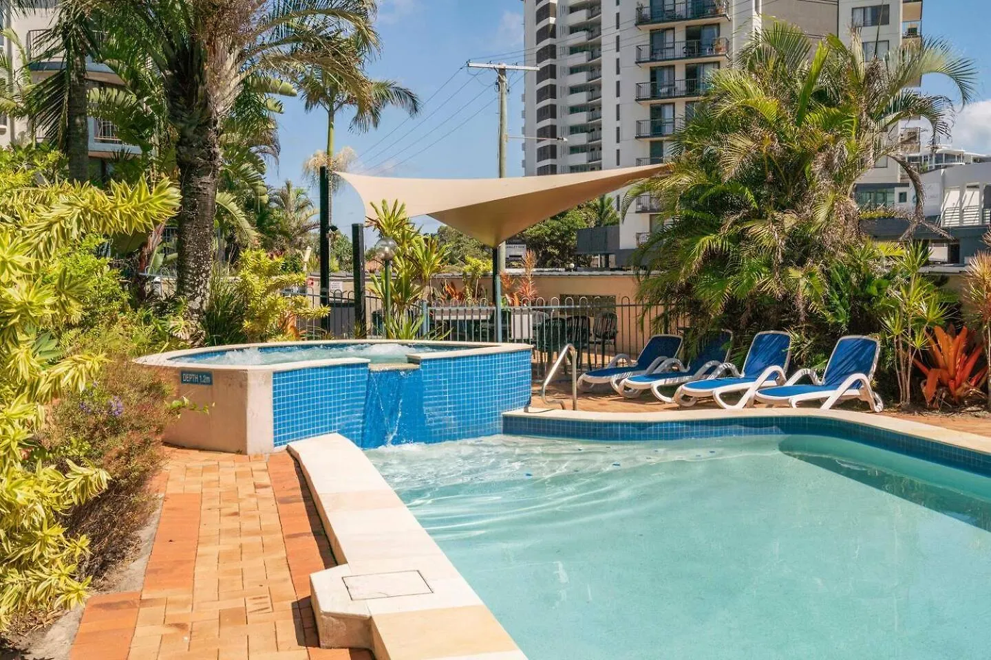 Resort Kalua Holiday Apartments Maroochydore