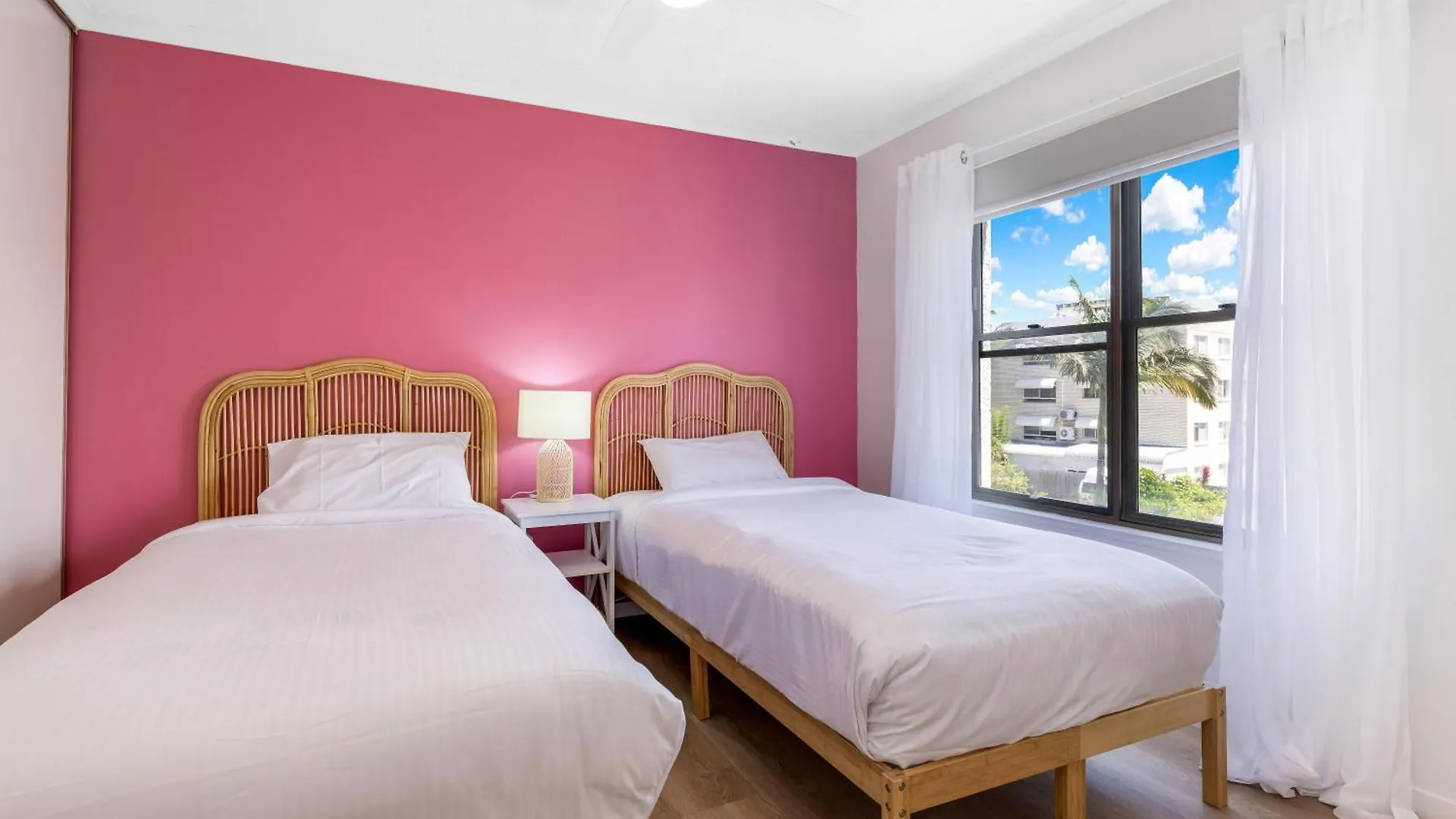 Resort Kalua Holiday Apartments Maroochydore