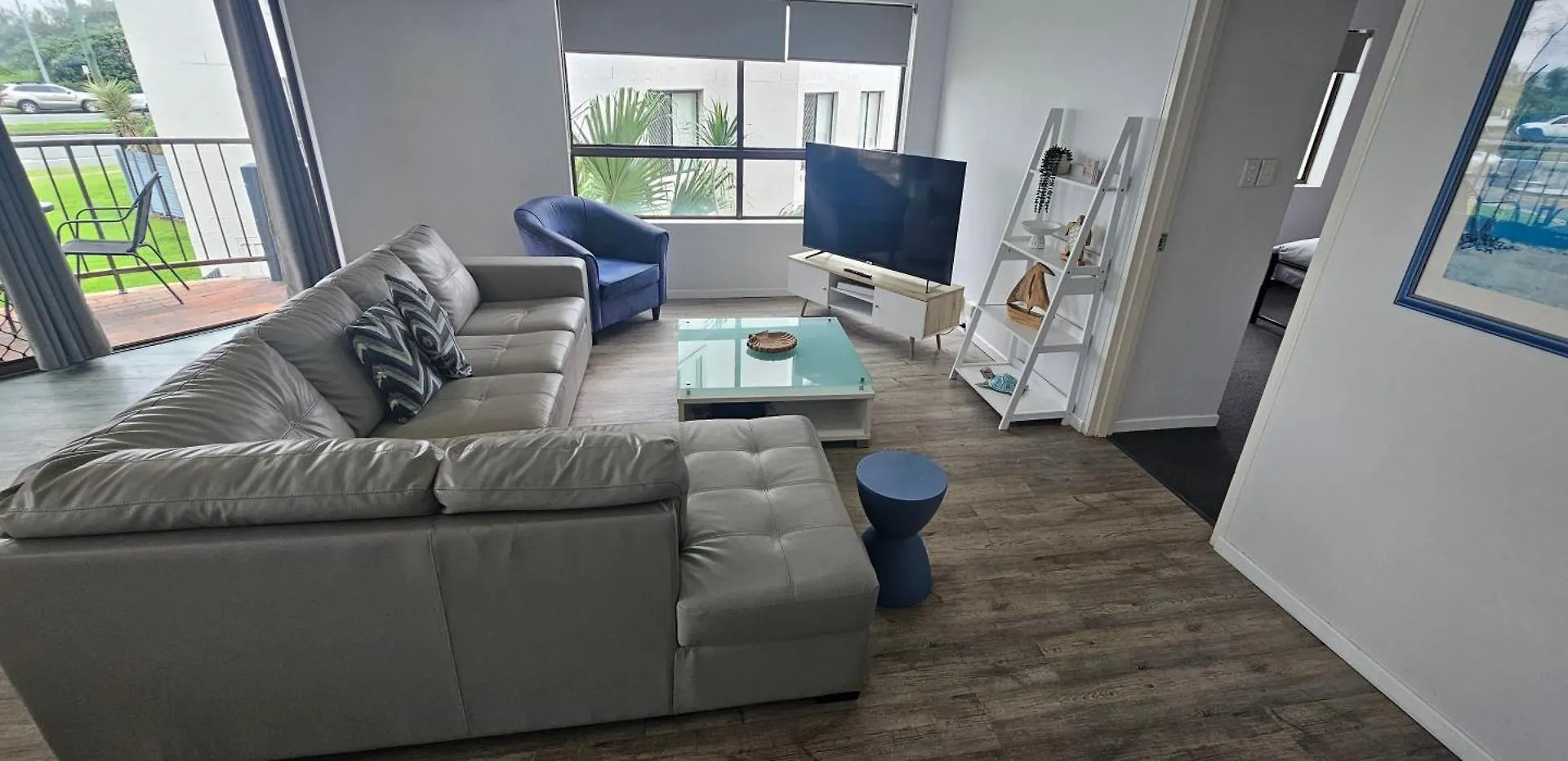 *** Resort Kalua Holiday Apartments Maroochydore Australia