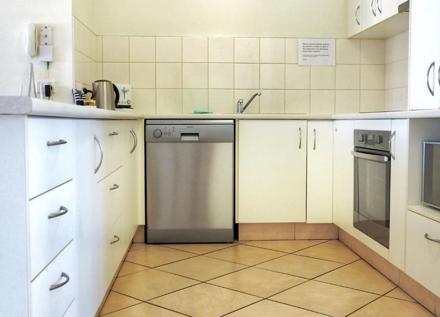 Kalua Holiday Apartments Maroochydore 3*,