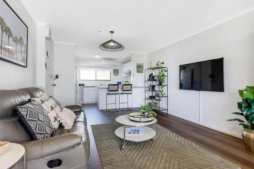 Kalua Holiday Apartments Maroochydore 3*,