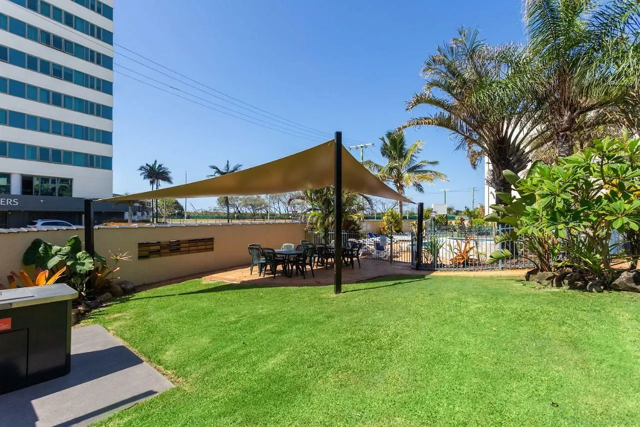 Resort Kalua Holiday Apartments Maroochydore